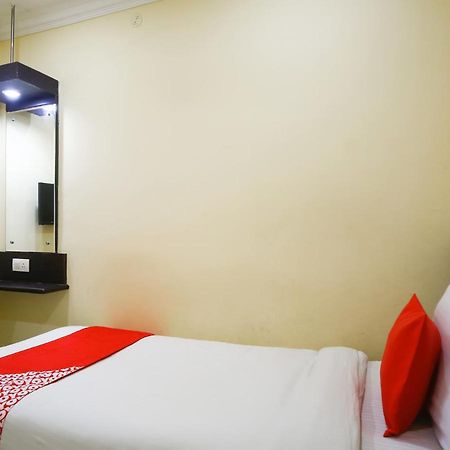 Madrasi Airport Hotel - Saibala Chennai Eksteriør bilde